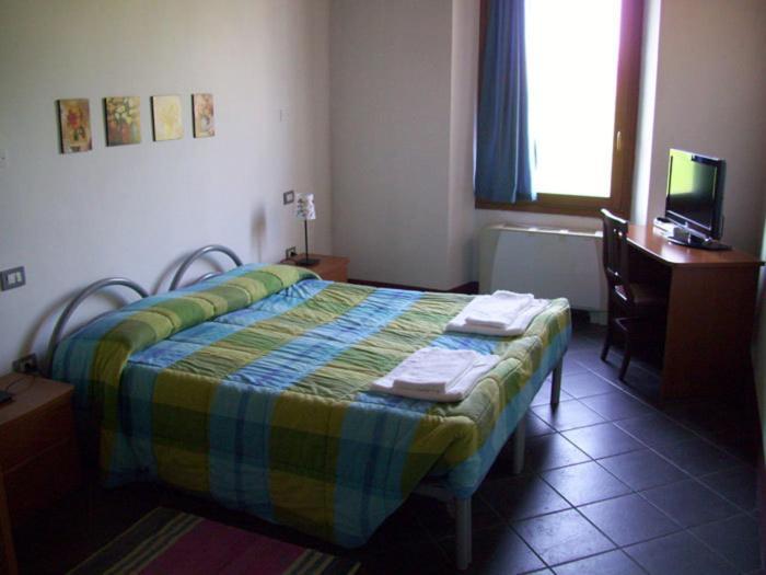 Cascina Maggia Guest House Brescia Phòng bức ảnh